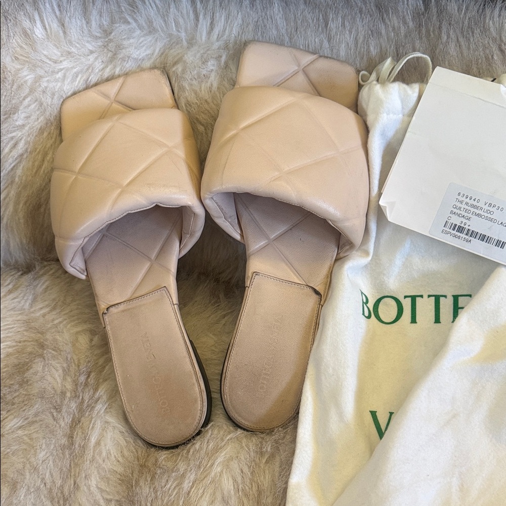 Bottega veneta padded lido sandals